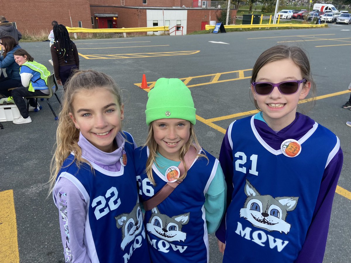 zoe hamilton tweet media