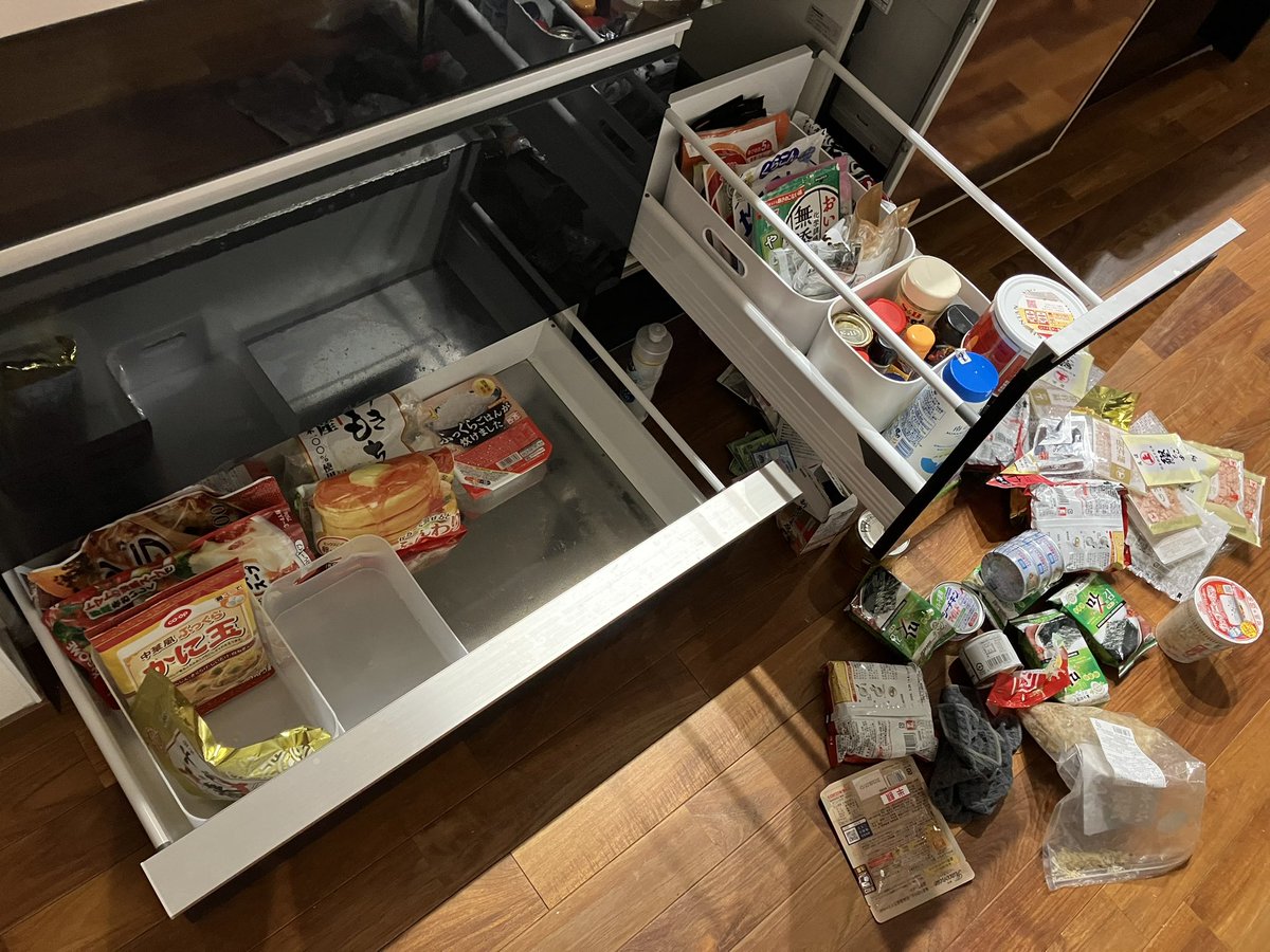 chaoo0517's tweet photo. 子供達2人でお風呂入ってなかなかあがらないので整理中。
ストレス発散。 https://t.co/q3Z1n5i2Rh