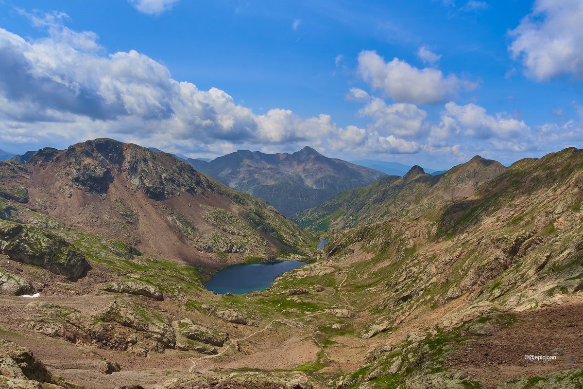 epicjoan1's tweet photo. Avui és el #diamundialdelpaissatge #landscapeday #LandscapePhotography @esolympus @OMSYSTEMcameras https://t.co/fFW6ZKwnRw