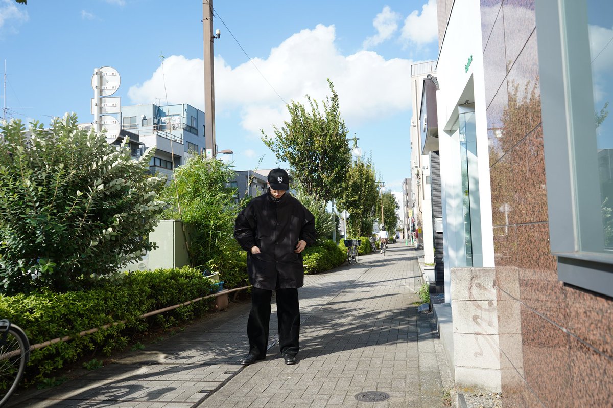tf_gohongi's tweet photo. style sample.
cap : COMESANDGOES ny cubans cap
outer : COMOLI コットンシルクフーデットコート
tops : AURALEE FELTED WOOL KNIT V-NECK P/O
pants : COMOLI コーデュロイ ワークパンツ
#AURALEE
#COMOLI
#COMESANDGOES
https://t.co/QtnAC092K2 https://t.co/Pbx6ppFPxS