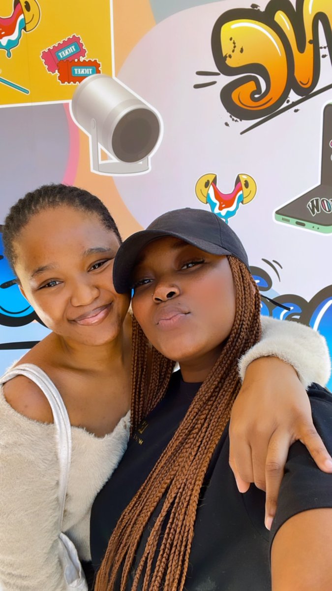 gontsee_n's tweet photo. #SAMester @SamsungSA https://t.co/6XspSvaZEG