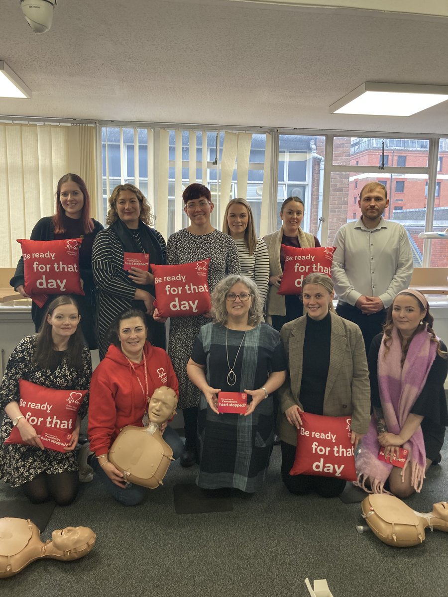 AngelaCMcCormac's tweet photo. Huge thanks to our lovely corporate partner @laingsjewellers for hosting us yesterday to deliver life saving CPR skills. Well done to everyone for helping build a Nation of Lifesavers

If you are interested in CPR training or would like to partner with us, please get in touch❤️ https://t.co/T15Wm2RYTp