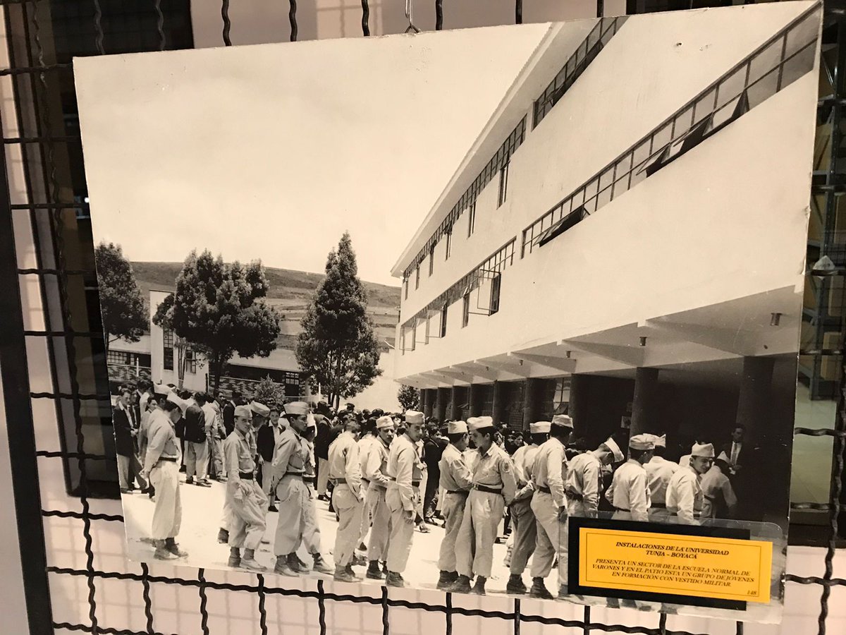 UPTCoficial's tweet image. Las imágenes reviven la transformación de esta casa de estudios a través de las siete décadas que cumple. 🪙 #UPTC70Años 🪙

#UPTCSomosTodos 🤝🏼
