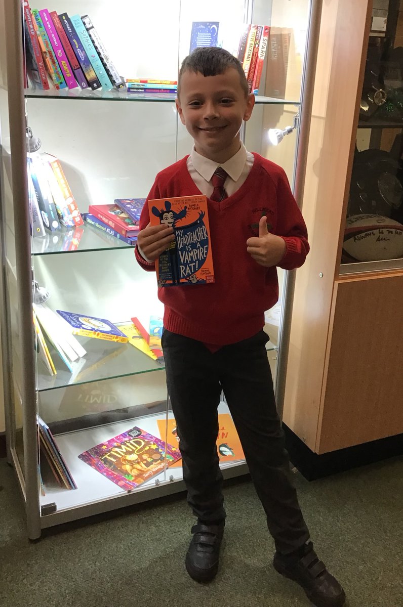 Congratulations to Mario, who is our fabulous Reader of the Week! 📚👏