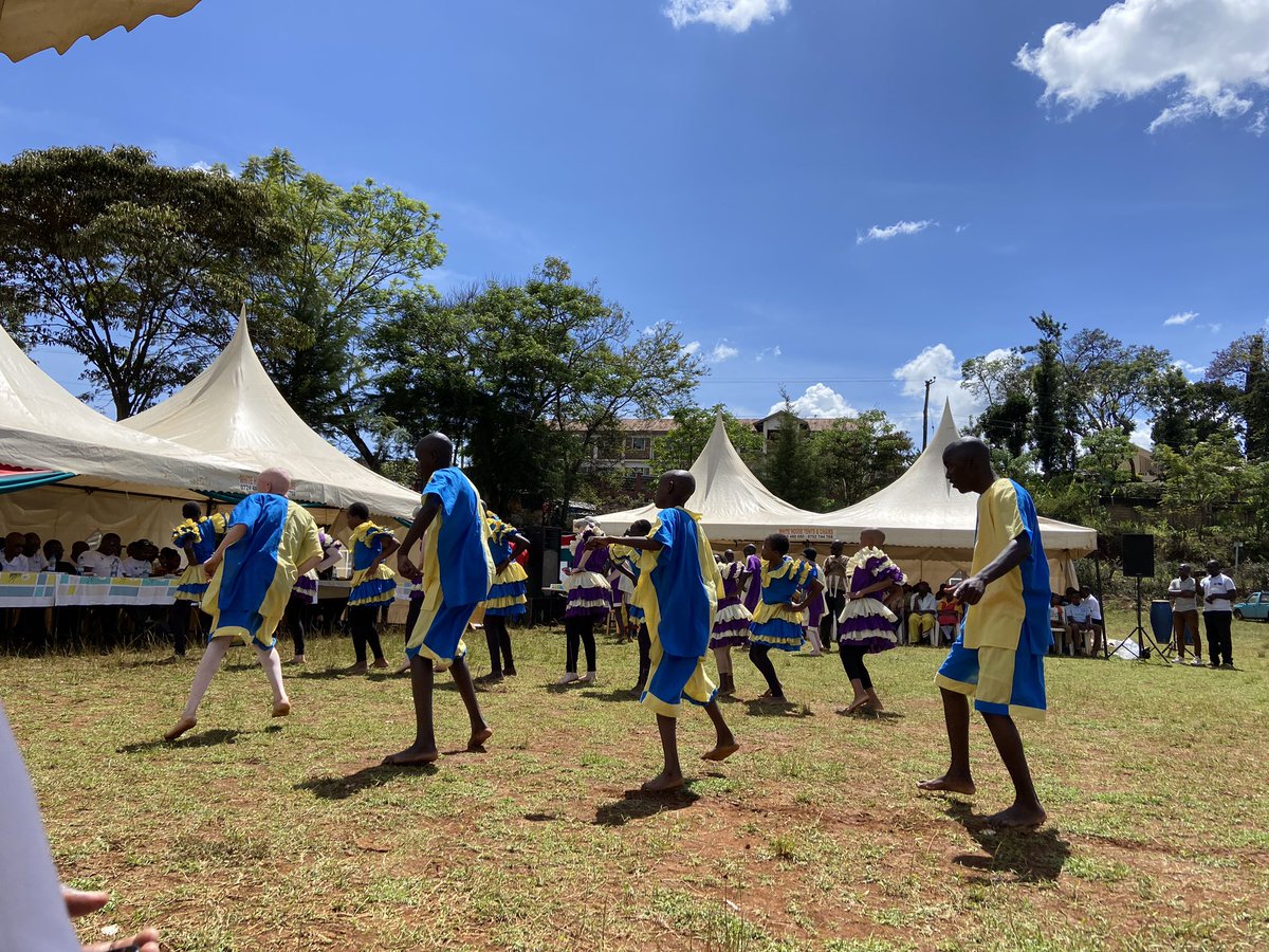 Time for some moves🕺💃

#whitecaneAwarenessDay