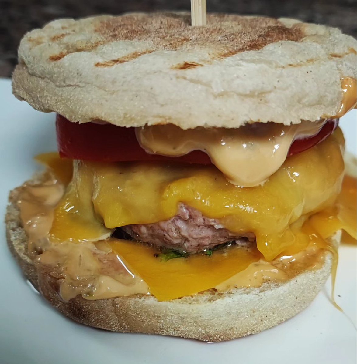 avore_k's tweet photo. English sausage muffin
#cookavore #breakfast #lunchtime #rueilmalmaison @villederueil
Et Voilà Café 79 boulevard Richelieu Rueil-Malmaison. https://t.co/zLLFeUFgYk
