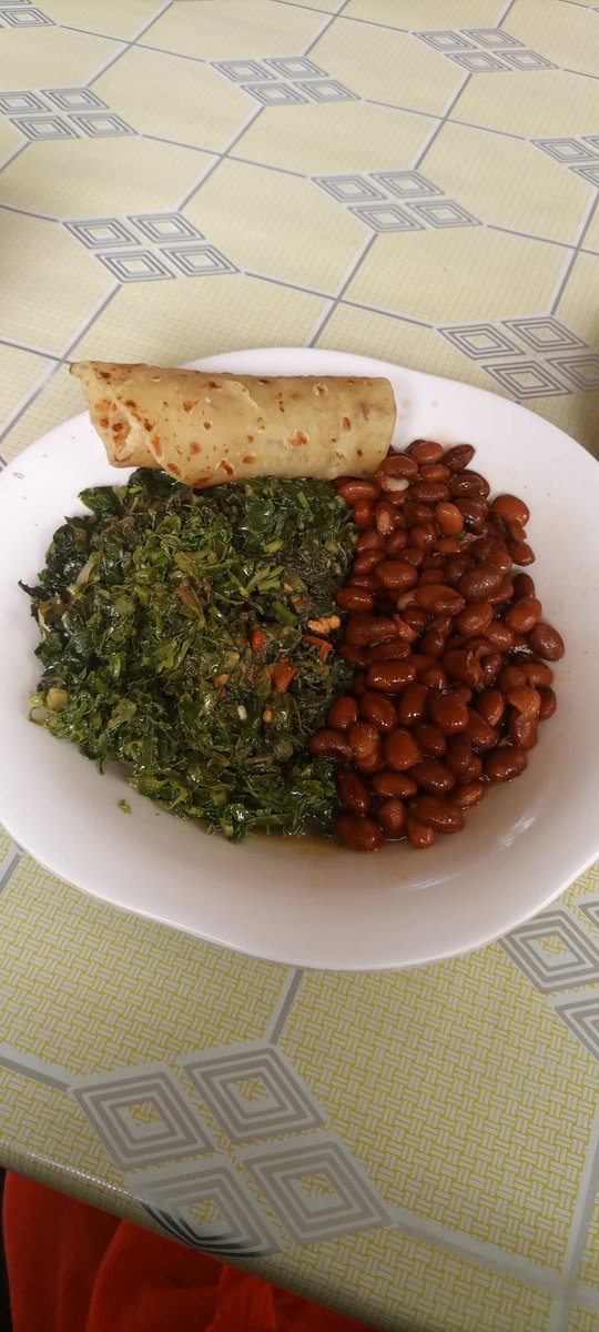 Cecillia Wechessa (@wechessa) on Twitter photo Chapati, beans and indeginious Kenyan vegetables (mcicha and sukumawiki)😋😋Burst of macro- and micro-nutrients!
<a href="/MNForum/">Micronutrient Forum</a> #MNF2023 #ShareYourPlate Chapati, beans and indeginious Kenyan vegetables (mcicha and sukumawiki)😋😋Burst of macro- and micro-nutrients!
<a href="/MNForum/">Micronutrient Forum</a> #MNF2023 #ShareYourPlate