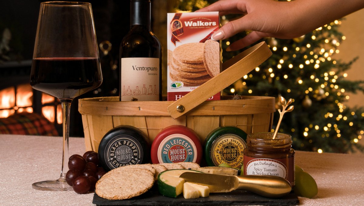 Cheese &amp; Wine, the perfect pair! Nothing says Christmas like the perfect cheese board with award-winning fine wines...🎁 ⁠prestigehampers.co.uk/christmas-hamp…