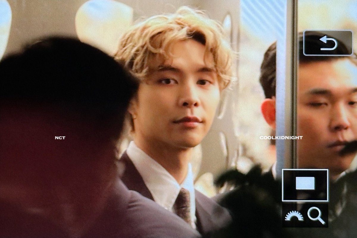 ckn_video's tweet photo. 231020 톰브라운 쟈니 못 참지 #쟈니 #JOHNNY https://t.co/7RN9rCmZIy