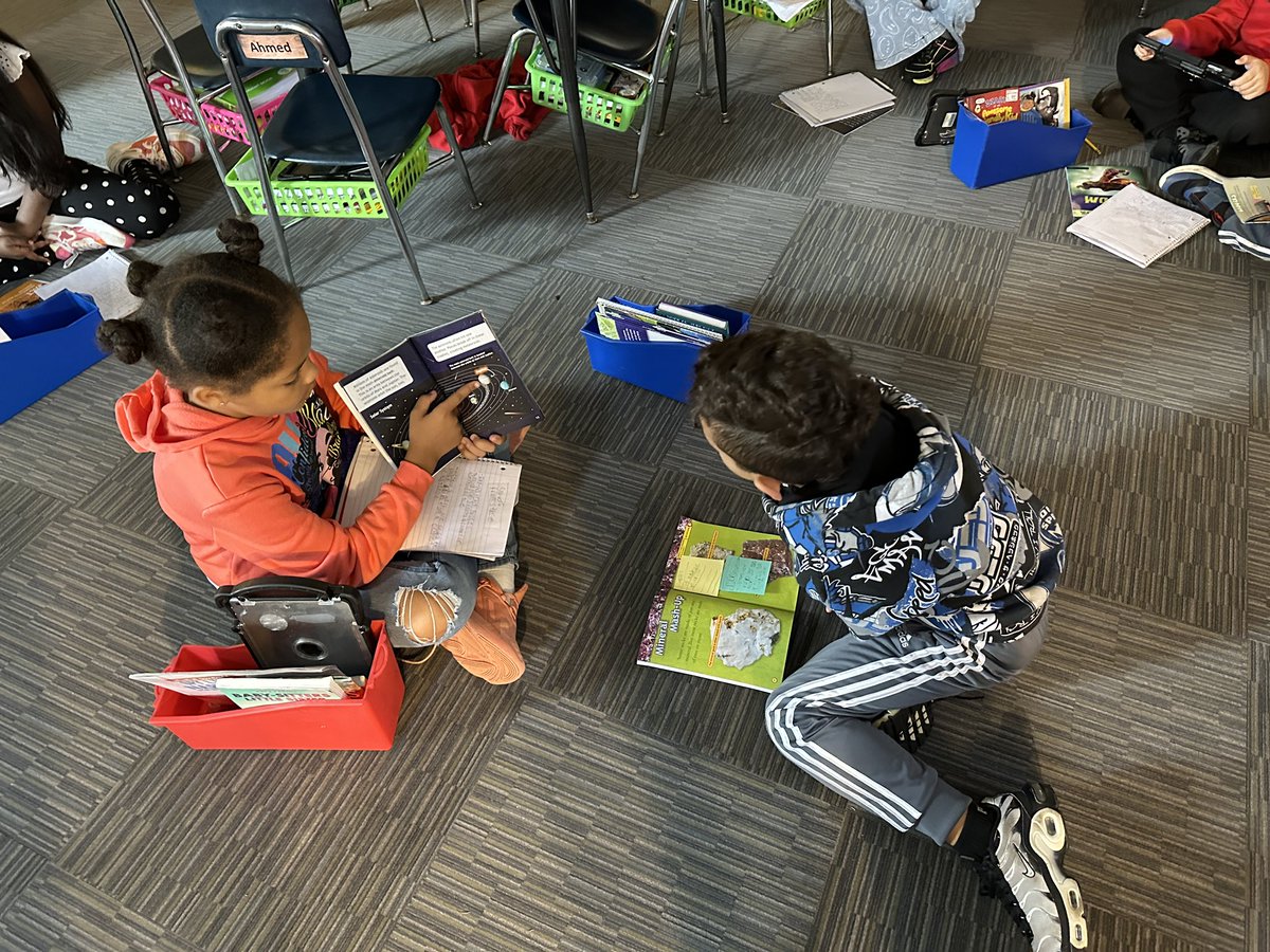 NickFisette's tweet photo. Third graders working hard to become expert teachers of nonfiction texts with reading partners by identifying main ideas and supporting details. #TroyUnion #CULTURE https://t.co/VTSezw2zFC