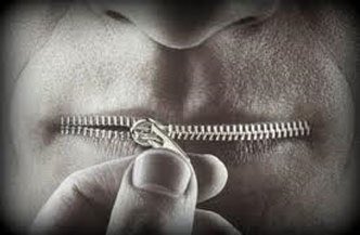 المفكر الاسلامي الجزائري مالك بن نبي يقول :
عندما تضع لجاماً على فمك .. سيضعون سرجاً على ظهرك . 
وعليك أن تكون حماراً مطيعاً لهم في كل تصرفاتك وحديثك .