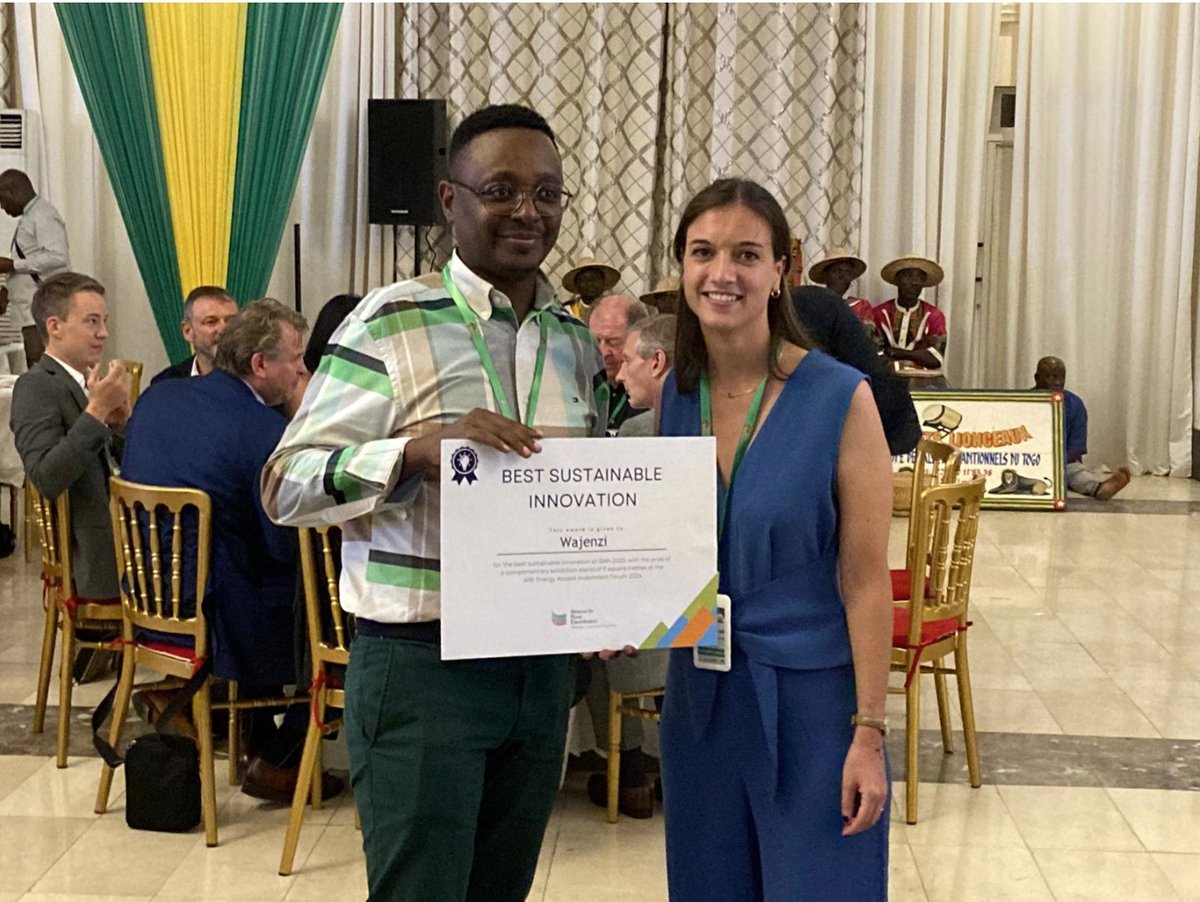 And the winner is... Wajenzi! 🌟🏆

ARE awarded Wajenzi for the best sustainable innovation at African Microfinance Week - #SAM2023! 🎉🏵️

As the event continued on a high note, we also organised a workshop on financing productive use through decentralised renewable energies.