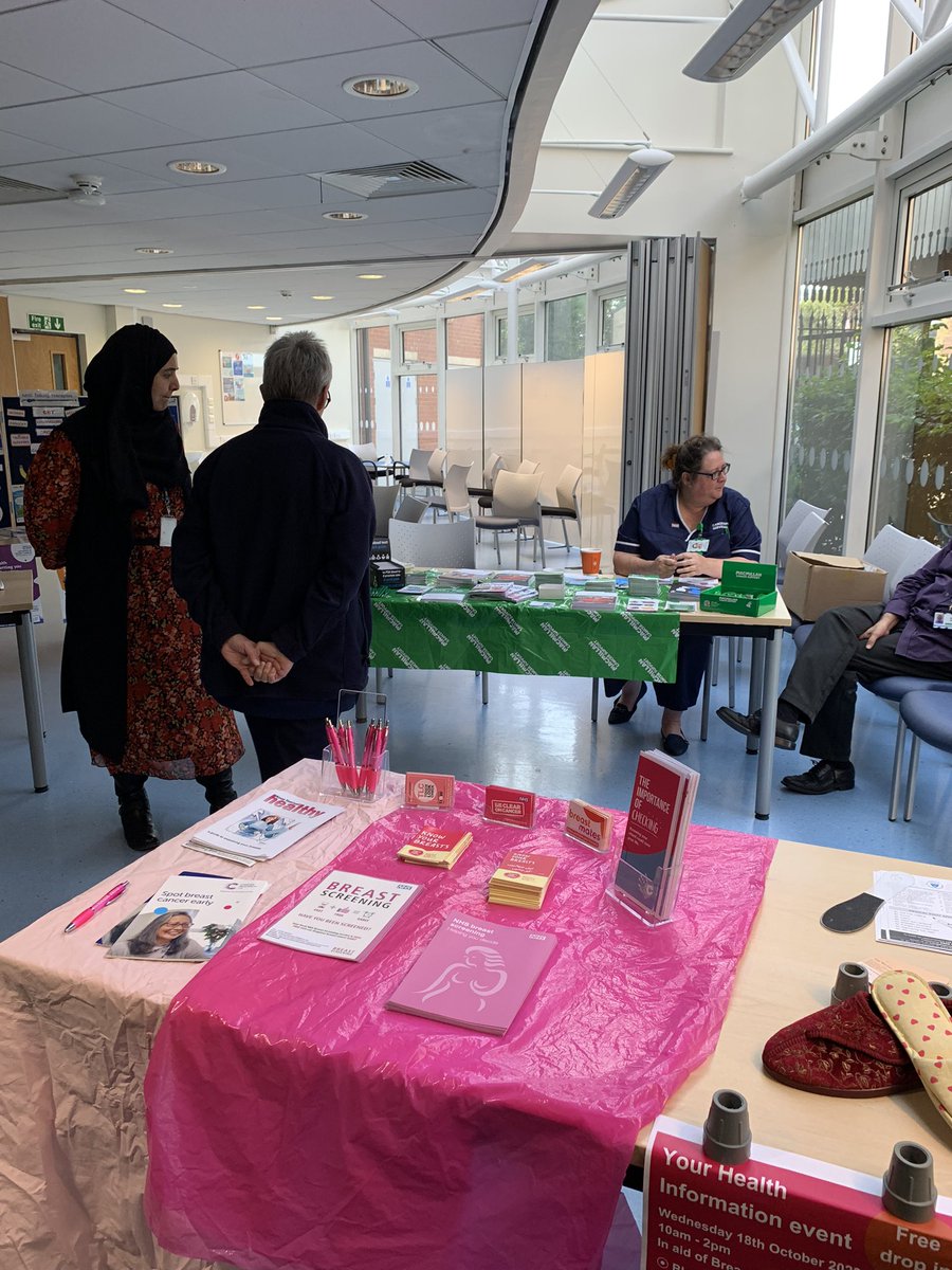 Wednesday was a super busy day for @elht_on #collaborativeworking with @CarersLinkLancs @macmillancancer and care home training at Henley house and Wellfield care home @ELHTIHSS @Cicdivision @ELHT_NHS