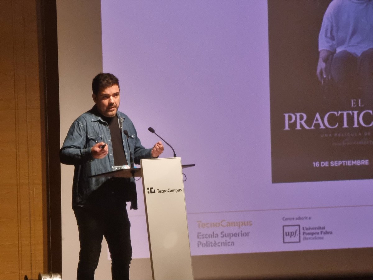 TecnoCampus's tweet photo. Aquesta conferència és a càrrec de Carles Torres, director i productor de cinema d'àmplia i reconeguda trajectòria, sota el títol "Dos models de producció cinematogràfica: els casos d’#ElPracticante i #UponEntry". 🎞 https://t.co/XyMEigTqz0