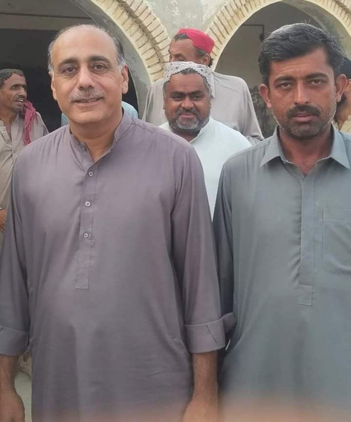 faisalkhanjamli's tweet photo. اوستا محمد(سونا جمالی) 
پاکستان پیپلز پارٹی کے رہنماء سردار ذادہ فیصل خان جمالی کے ساتھ سیاسی سماجی ورکر عبدالعزیز جمالی اوغان خان جمالی کا خوشگوار موڈ میں تصویر
@PPPDigital_ 
@PPPBaluchistan https://t.co/68pMzhPSmK