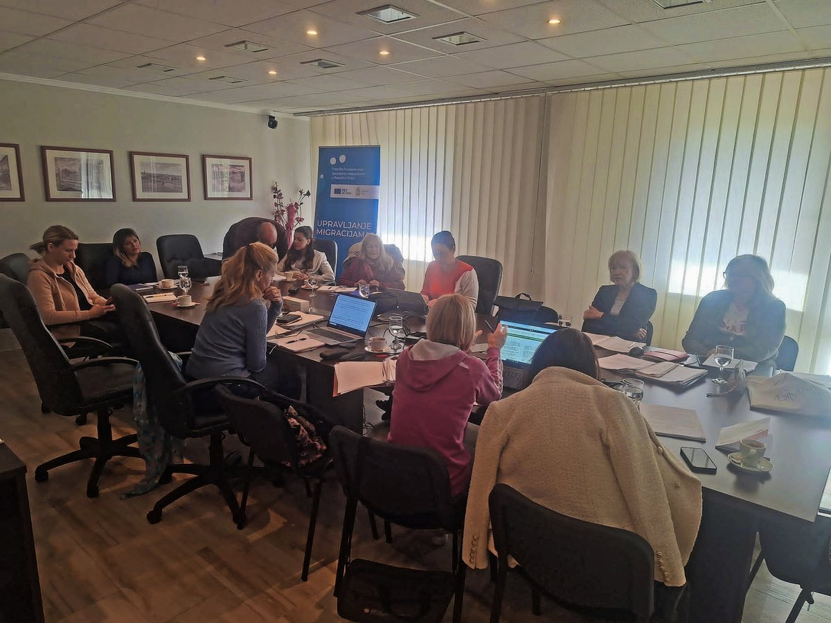 IOMSerbia's tweet photo. 1⃣ of many workshops on relevant bylaws to the Amendments of the Law on Employment of Foreigners☑️
Within 🇪🇺 funded project, IOM supported a workshop gathering MOI and other relevant institutions to draft regulations on single permit issuance to foreigners.
#EUzaTEBE I #eusmm https://t.co/iBuBZXlivi