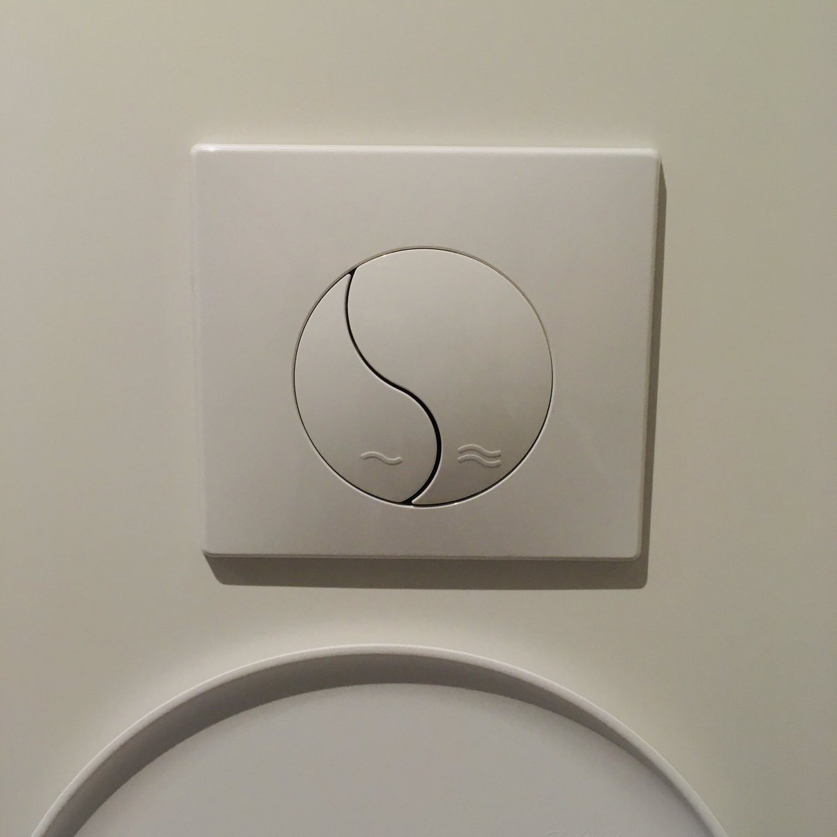 Geoffrey Dorne tweet media