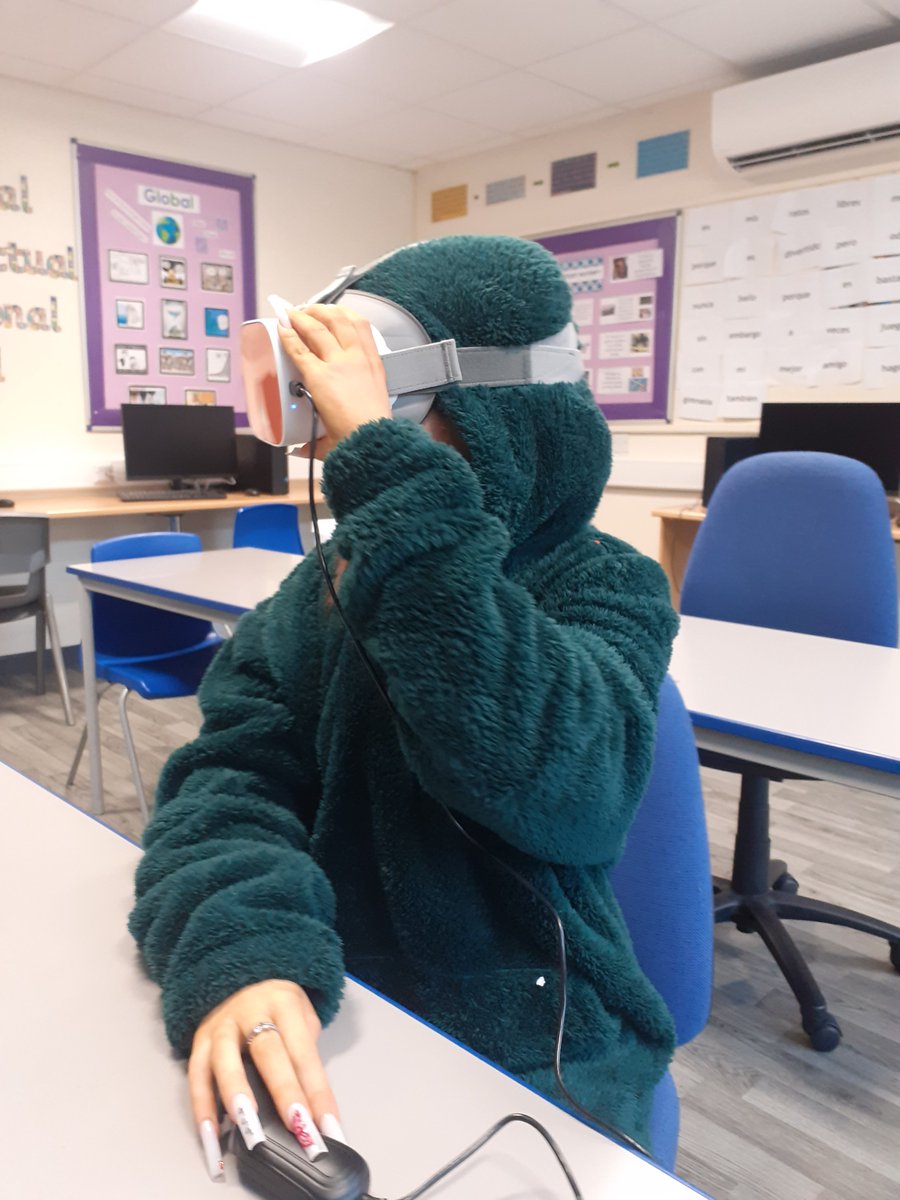 _TheMHS's tweet photo. Our pupils are currently exploring learning through VR headsets! Currently our RE lessons are exploring the Jewish Ghettos and experiencing what it's like to 'be there! https://t.co/ooGpHDtQ8K