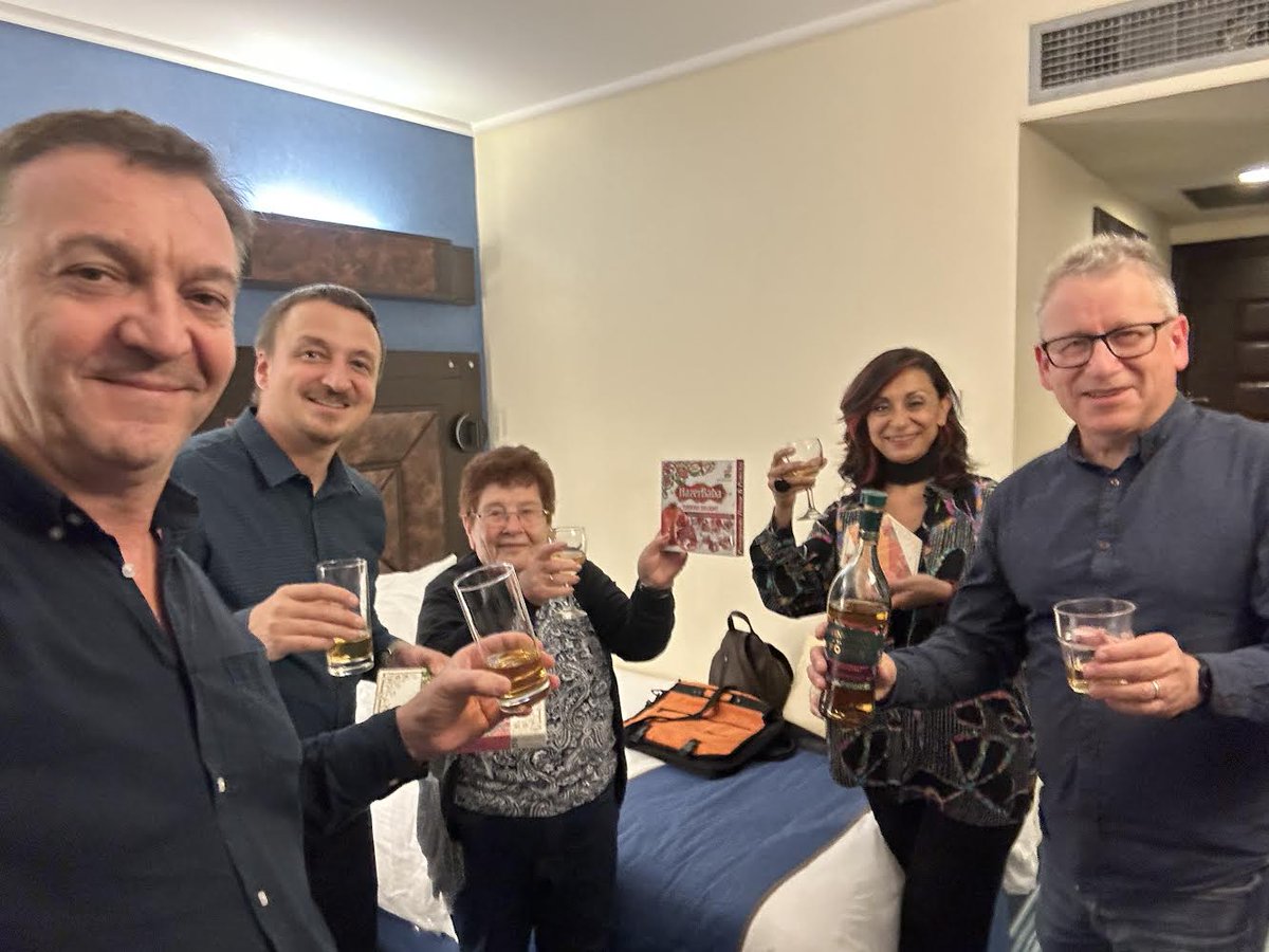 martinhoenigl's tweet photo. #timm2023 is on its way. After some great pre meeting workshop with the outgoing and the incoming @eurconfmedmycol board with some 🏴󠁧󠁢󠁳󠁣󠁴󠁿🇹🇷 delights yesterday,

 @neil_gow elected today as new president by the council and then celebrated by a large audience at the opening lecture. https://t.co/BfjZSRjlK2