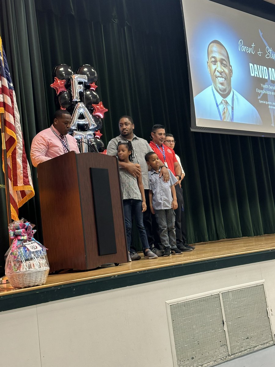 DeeDeeHarrison9's tweet image. About last night - @Team_BCSD came together to elevate our father &amp;amp; father figures along with their children and it was BEAUTIFUL. #KnowYourWhy #FatherExpo #TeamBCSD @BcsdYss