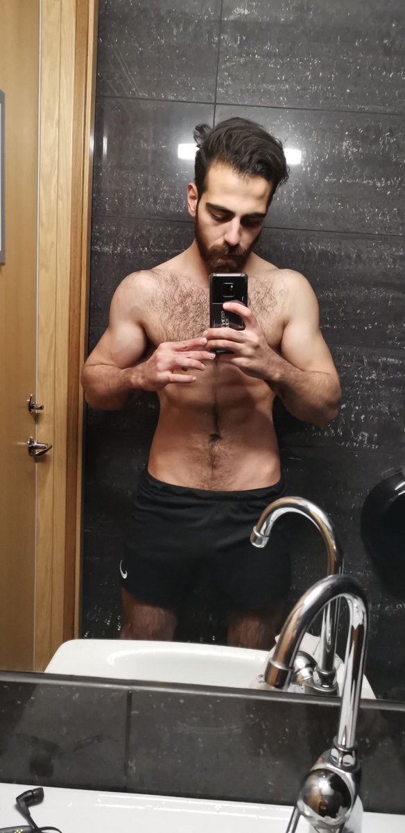 packgay_'s tweet photo. Rica verga turka. Te gustan peludas? 
#heteroengañado #heterocurioso #Turkey #Men https://t.co/RK7jE59Brh