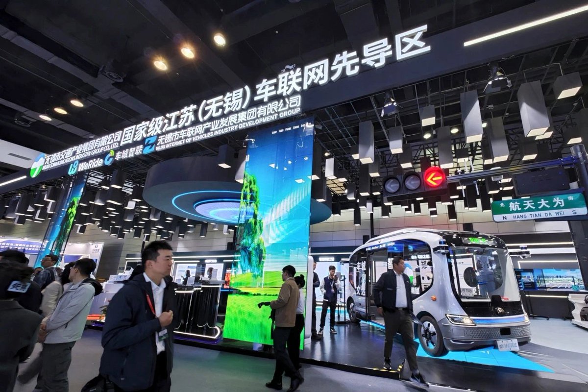 GoJiangsu's tweet photo. The 2023 World Internet of Things Exposition (#WIoT) kicked off @WuxiCity on Oct 20. Let's take a look of the latest #IoT applications on display at the exhibition in the Taihu International Expo Center. @exposinchina https://t.co/P0TW6Cciwg