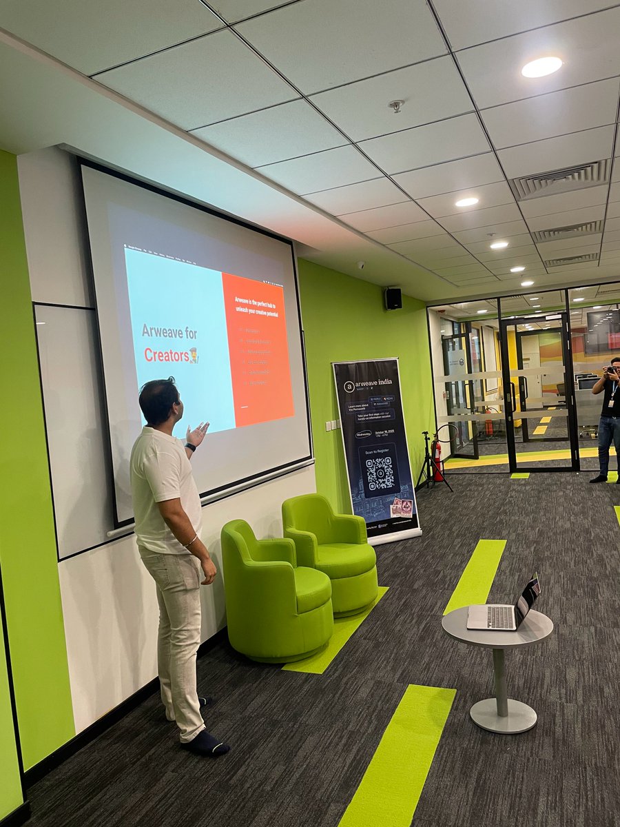 arweaveindia's tweet photo. Thank you to everyone who attended the Chennai meetup. We had a wonderful turnout of around 50+ students who dived into the possibilities of on-chain storage and building with Arweave πΎπ
Thank you to the team at @BlockchainSRM & @SRM_Univ for hosting usπ€ https://t.co/oXGb2hkIAL