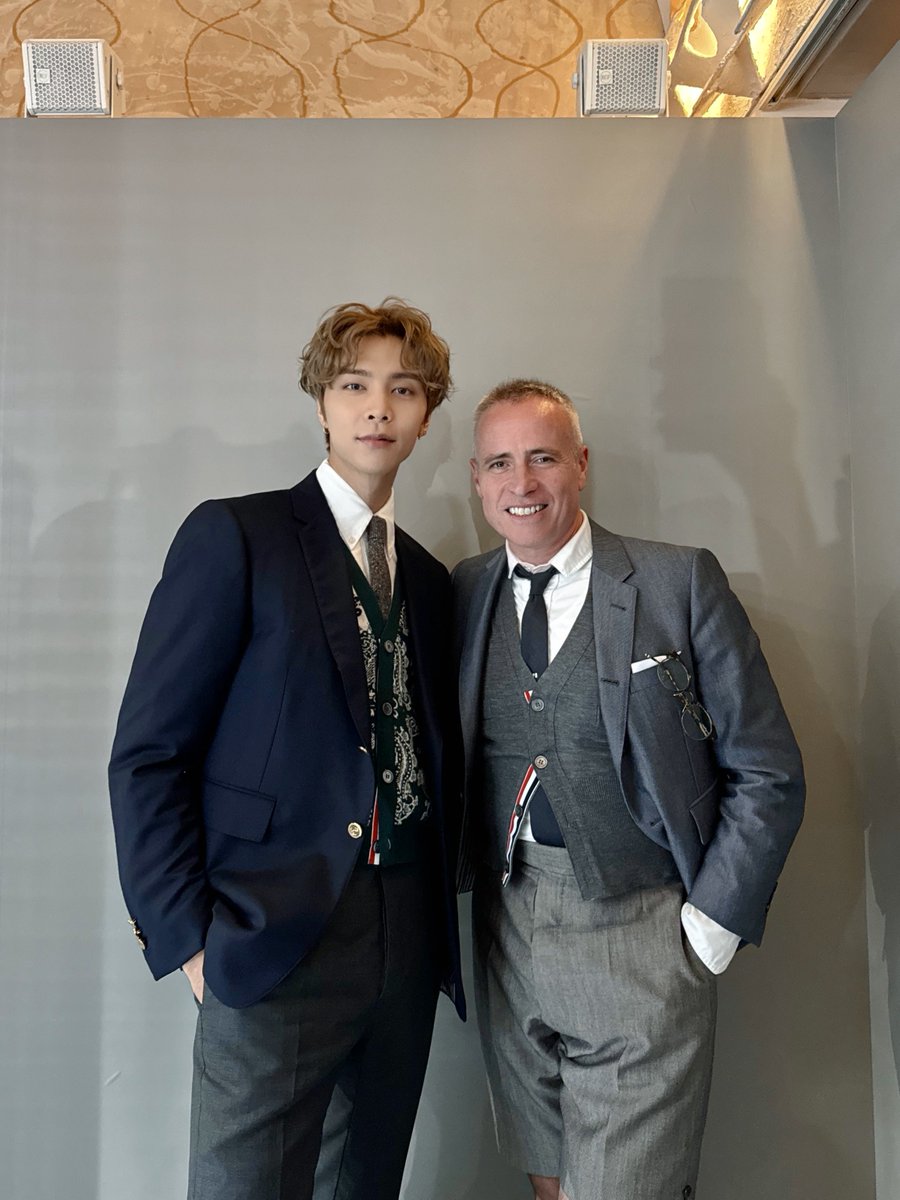 NCTsmtown's tweet photo. #JOHNNY

#NCT #NCT127 #THOMBROWNE
#JOHNNYxTHOMBROWNE #THOMBROWNExJOHNNY
#THOMBROWNExJOHNNYSUH
#THOMBROWNE20 @ThomBrowne https://t.co/gWTnOANkk4