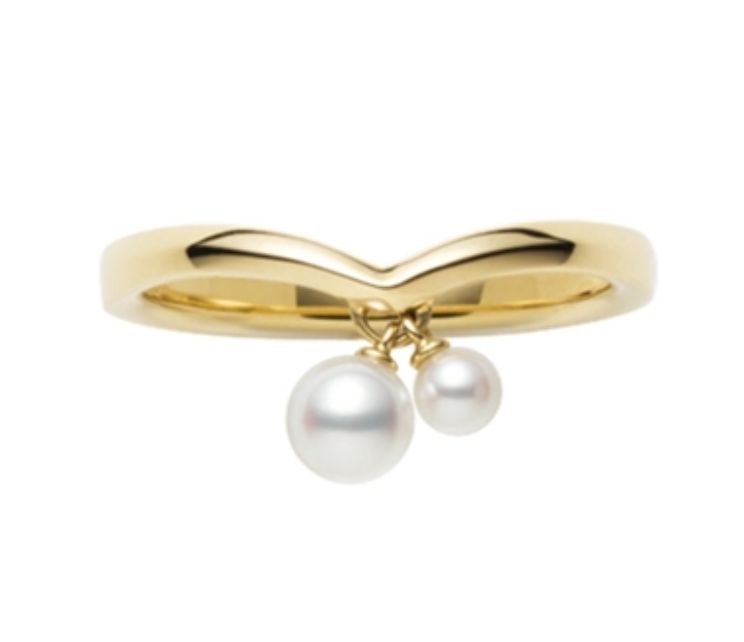 aiuke33's tweet image. /／
📣#佐藤健 さん衣装✨
\＼

健くんの2024年カレンダーは「ABYTS」とコラボ！
合わせて着けているパールのジュエリー達💗（イヤーカフ&amp;amp;リング）
♦TOMOKO FURUSAWA JEWELRY
♦MIKIMOTO

詳細は🔻
dorama-fashion.com/sugar-lip
#佐藤健2024カレンダー #佐藤健カレンダー　#健くん