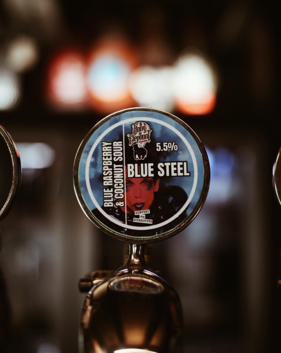 Bang the Elephant’s Blue Steel is a blue raspberry and coconut sour. Packed with berry fruity and coconutty and vanilla flavour and a slight sour finish! 🍻🍻