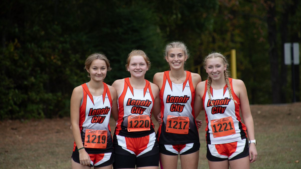 LCPanthersTrack's tweet image. Sawyer Grace led the girls placing 11th of 103 at the Front Runner Invitational at Baylor School in Chattanooga on Thursday Oct 19th...