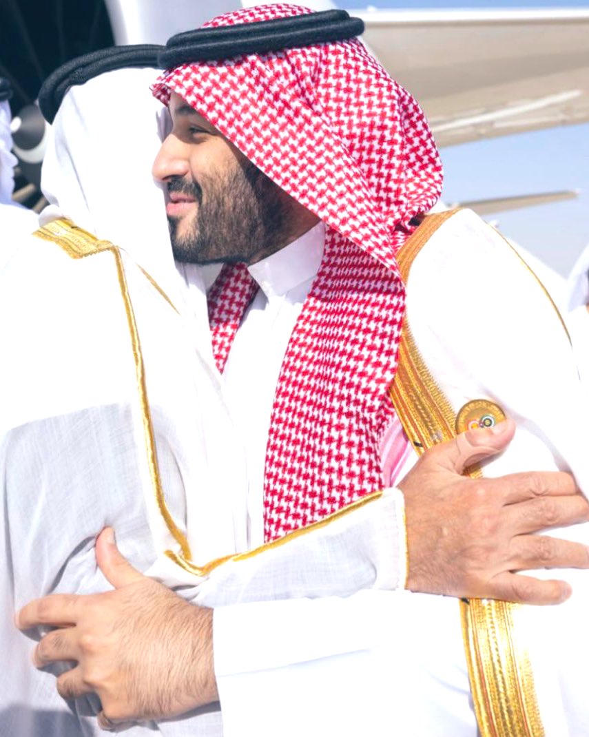 العلاقة بين #الامارات و #السعودية، علاقة دم ومصير مشترك، تجاوزت جميع أمثلة التحالفات على مر التاريخ 🇦🇪❤️🇸🇦

 The relationship between the #UAE and #Saudi Arabia, a relationship of blood and a common destiny, has surpassed all examples of alliances throughout history 🇦🇪❤️🇸🇦