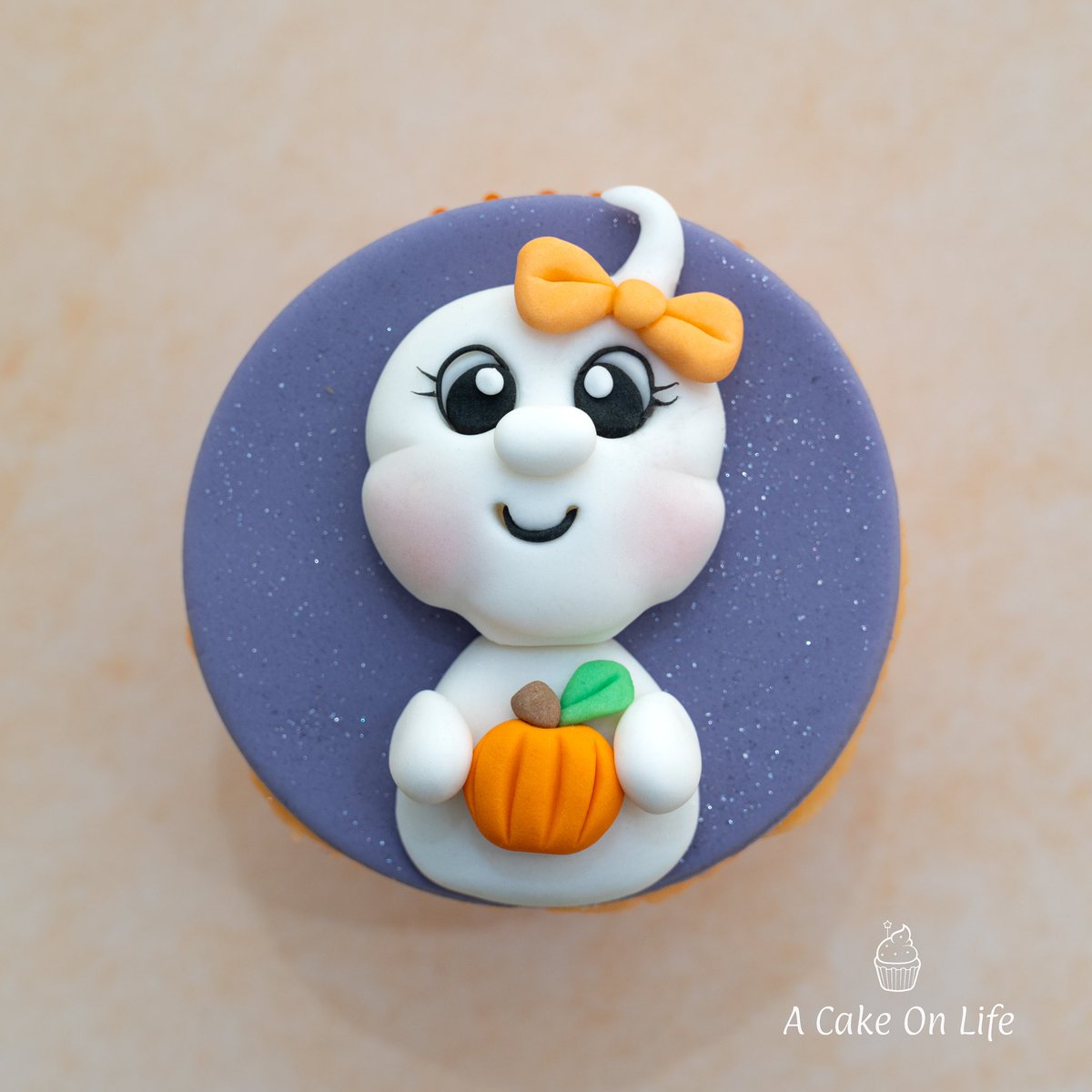👻 Ghost Cupcake Topper Tutorial👻

Hi everyone, super excited to share how to make this cute ghost cupcake topper. Hope you like her! Link to the tutorial below 😊 #Halloween2023 #cupcake 

youtu.be/g6K_UowcWJM?si…
