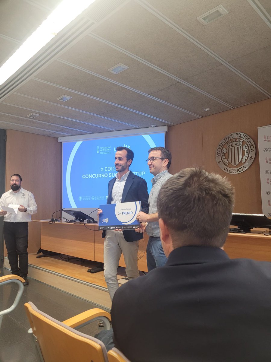 cINCREA's tweet photo. ¡Estamos de enhorabuena! ¡#Airbiometrics, empresa candidata por la  @UJIuniversitat para el concurso #5UCVStartup,  ha ganado el 🥈2 premio 🥈! https://t.co/g0l5u24orD