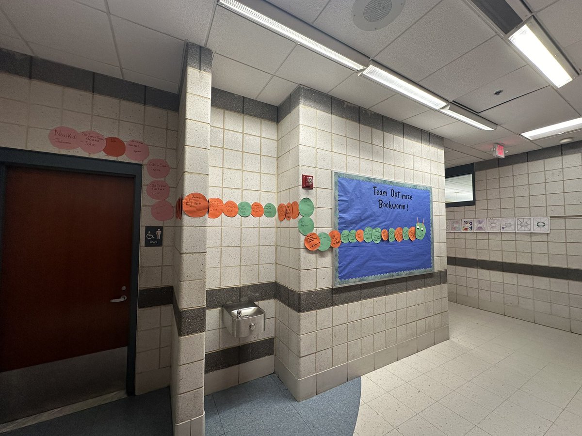 MsGaffey13's tweet image. Our team optimize book worm is growing!! Students are enjoying the opportunity to read different books 📚📖 @lyons_barton @EMSKowalchukAP #readingisfun #classlibrary