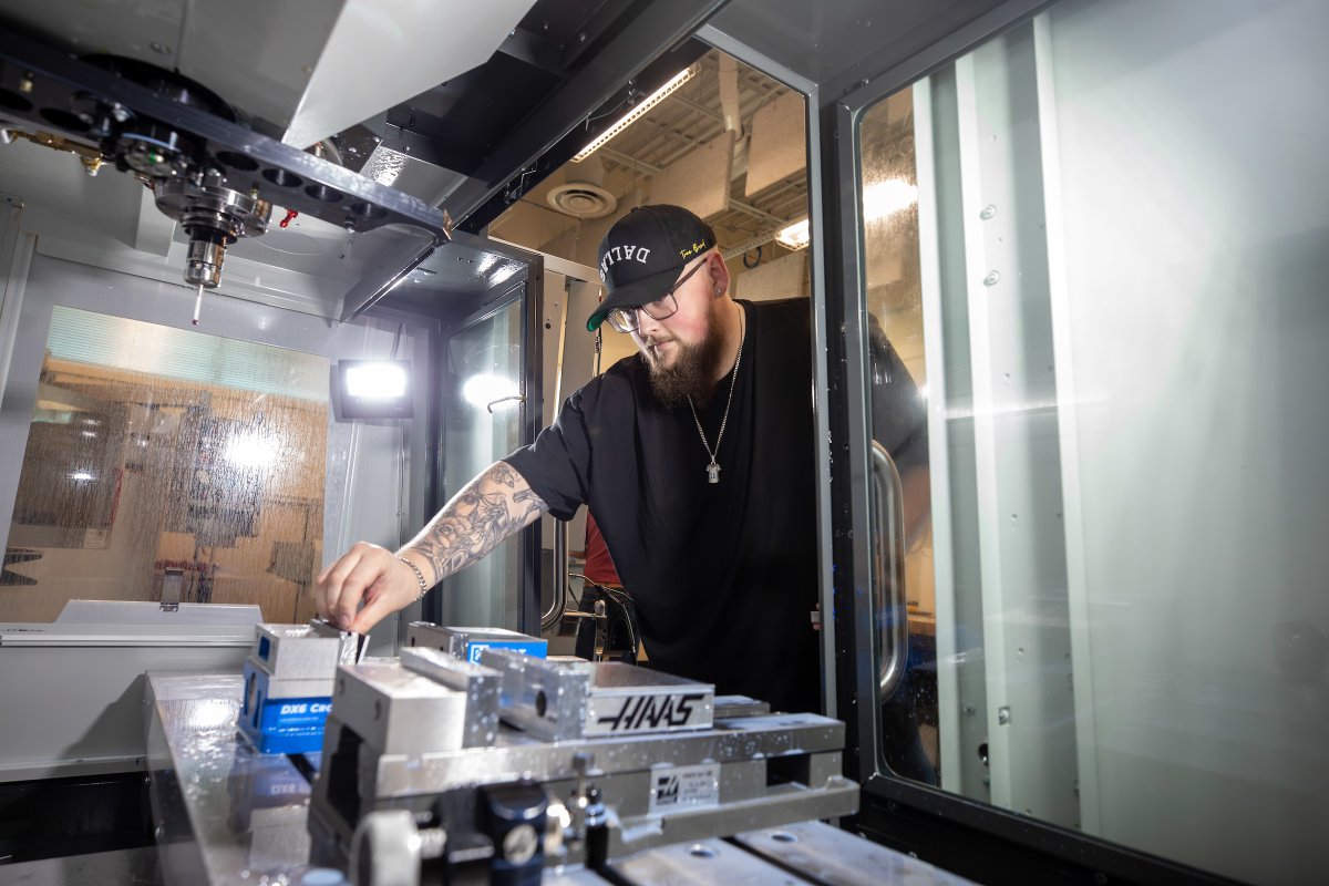 Whether you’re searching for your first job, seeking additional training or determining your next step after military service, ACE is helping prepare workers for top manufacturing facilities across the country.

Our next classes begin November 3: irsc.edu/programs/ameri…