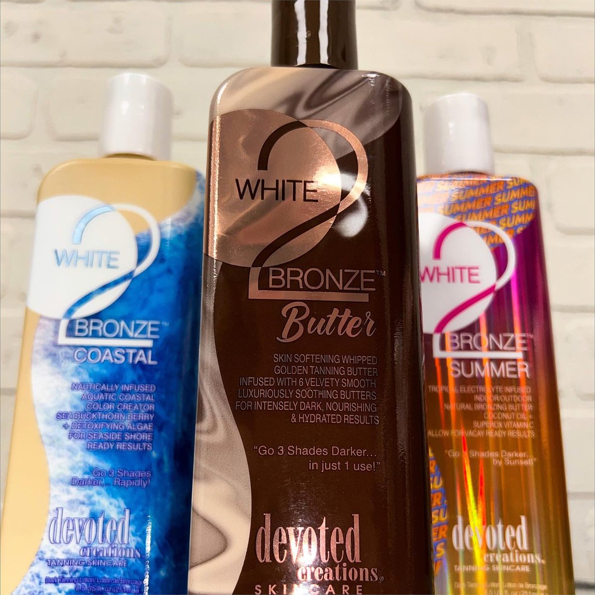 ErgolinePlus's tweet image. Triple Threat 🌊🧈☀️

The definitive dark tanning collection, now with @devotedcreations NEW edition - White 2 Bronze Butter. 😍🤎

#devotedcreations #sohocollection #white2bronze #ergolineplus #tanninglotion