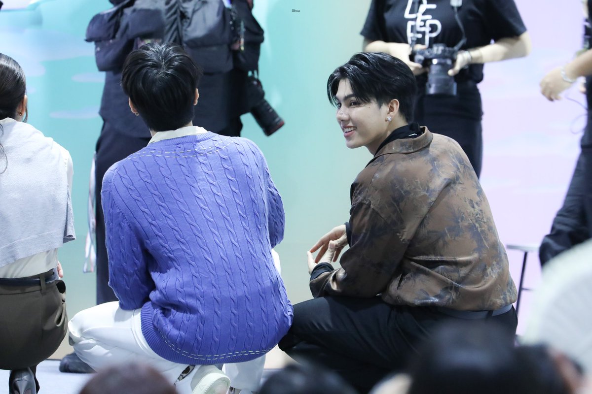 llllfocus's tweet photo. BACK
FortPeat​ Bookfair
#BookfairxMMYProjects
#FortFTS #ComeFortZon
#Peatwasu #CaptainPeat
#Fortpeat #BabyFeat
@fort_fts @peatwasu https://t.co/CRKFMvu1DF