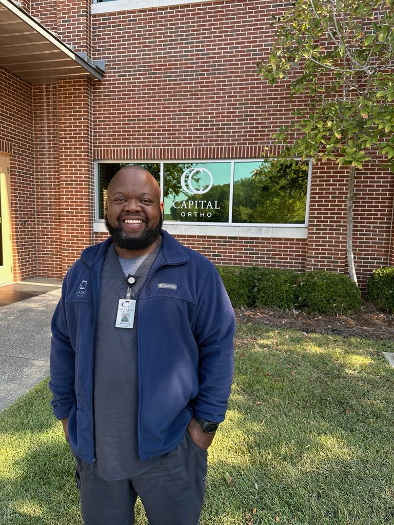 It’s National Bone and Joint Week and we want to show our appreciation for these guys, our wonderful cast techs! You’ll never catch them without a smile on their face and willingness to help out however they can! Y’all are truly the best!!!💙

#blessedwiththebest #capitalortho