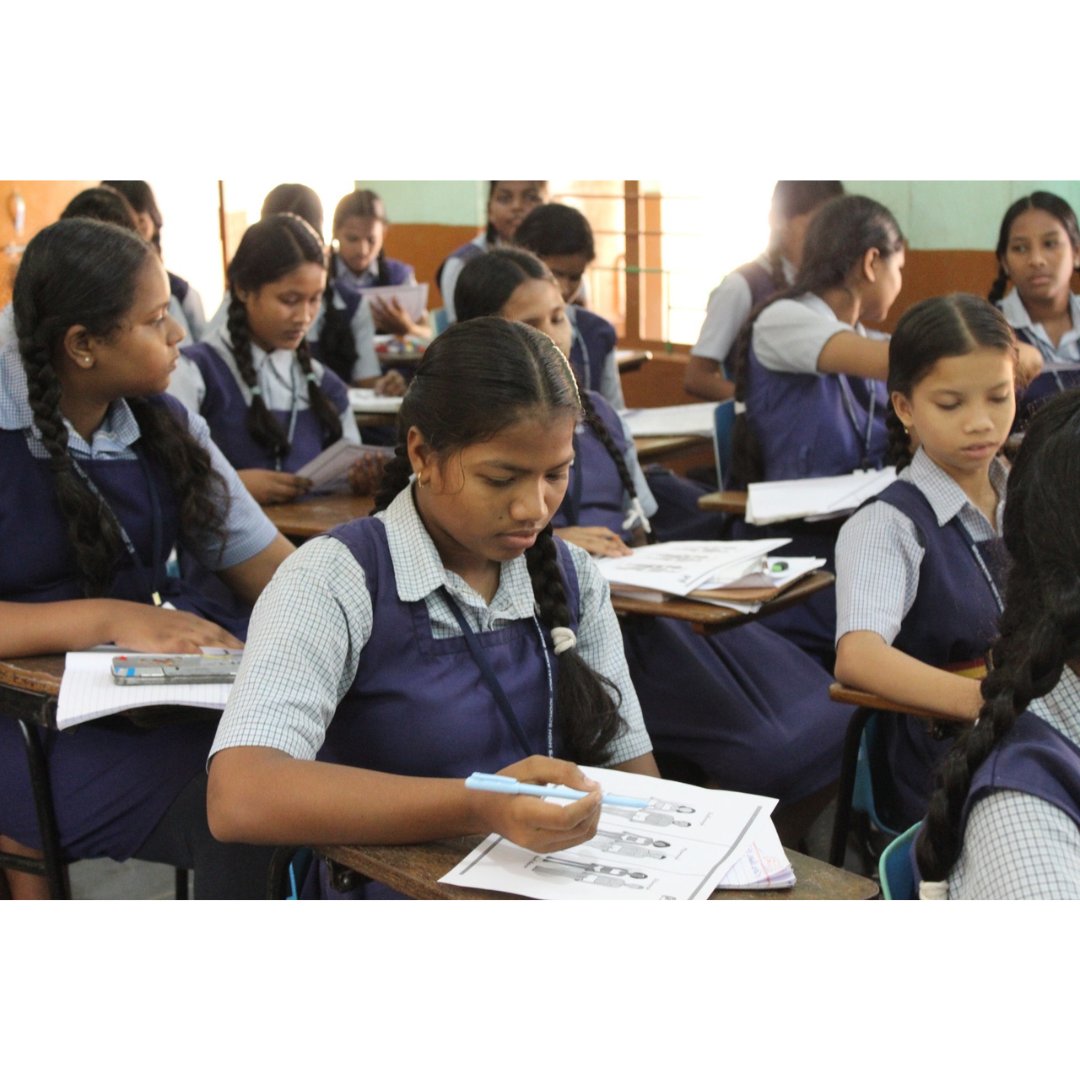 ProSportDev's tweet image. #FromBBSR - On 10th October, our team in Bhubaneswar conducted a session on &apos;Embracing body diversity&apos; with participants of 9th Class, St Josephs High School, Bhubaneswar.

#sportfordevelopment #s4d #sportforall #sportforgood #bodypositivity #loveandacceptance #sportforgood