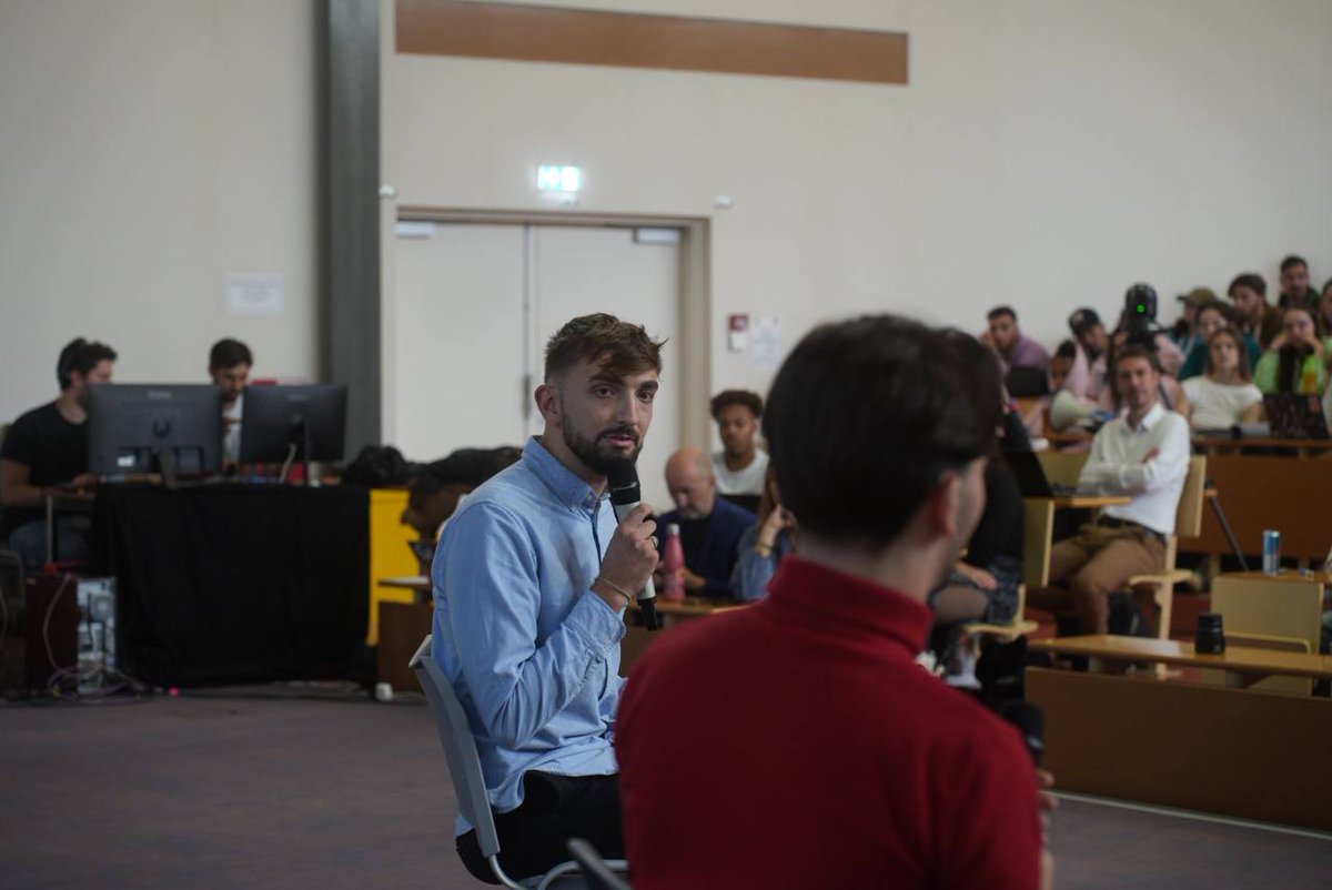 [#SportUniv 🤾]

<a href="/Thomas_ANESTAPS/">Thomas Vermorel</a> ouvre cette table ronde 🗣️ : "Les étudiant•es au cœur de l'héritage de Paris 2024 : bilan d'un an d’action", en introduisant le premier temps, sur la genèse du travail sur le développement de la pratique sportive des étudiant•es.📊