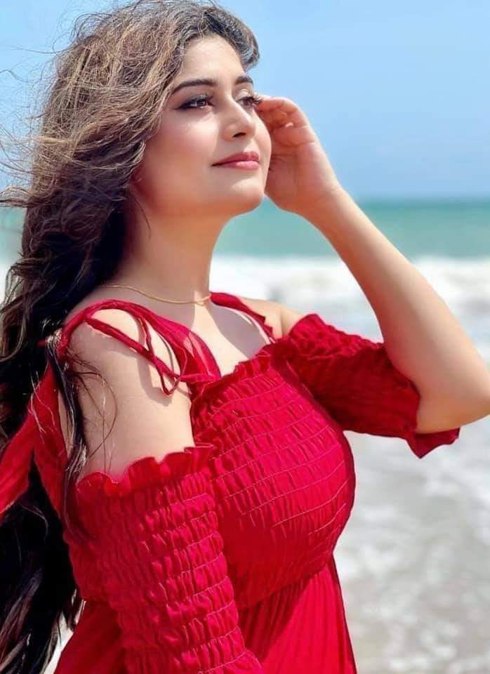 Hasmukh☺ (@hasmukhtank5) on Twitter photo 💖#काश..... जिसे #हम चाहते हैं उनसे ....💞
#एक #मुलाकात ❤️ हो जाये.....💞💞
🍂🍂 #लफ्जो से नहीं ....... #बस....!!!!
💞 #आँखो से #बात हो जाये....❣️
💞#उनका #हाथ हो #मेरे #हाथो में और
#बस #हल्की सी  #बरसात  हो जाये..
💞💕💕💕💕💕🌹🥀🥀🌹 💖#काश..... जिसे #हम चाहते हैं उनसे ....💞
#एक #मुलाकात ❤️ हो जाये.....💞💞
🍂🍂 #लफ्जो से नहीं ....... #बस....!!!!
💞 #आँखो से #बात हो जाये....❣️
💞#उनका #हाथ हो #मेरे #हाथो में और
#बस #हल्की सी  #बरसात  हो जाये..
💞💕💕💕💕💕🌹🥀🥀🌹