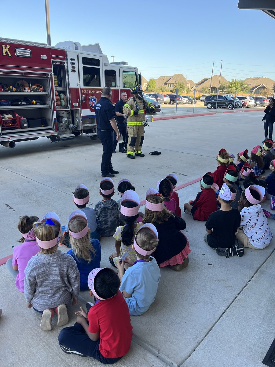 Thank you Willowfork Fire Department for visiting Kindergarten. <a href="/MJEjags/">Jenks Elementary</a>
