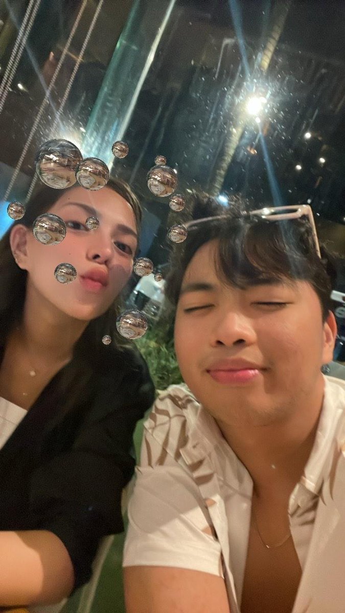 mikanationwide's tweet photo. Enjoy love birds! 💗✨ https://t.co/gIPMskBaLb