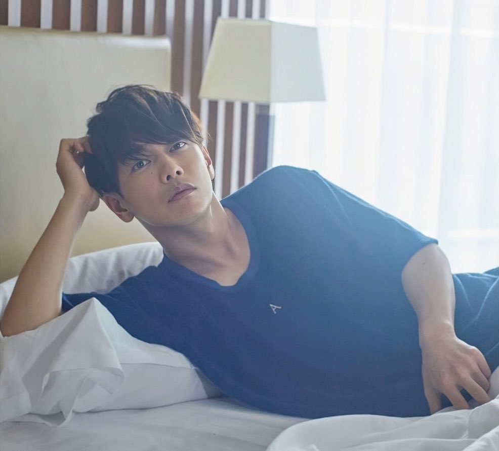 Mana321Takeru's tweet image. 健さんからのお知らせで
一気にテンション上がる𓈒 𓏸𓈒𓂂💃
嬉しいෆ.*･ﾟ

健さん ありがとう💕

linevoom.line.me/post/_ddJOZic4…
#佐藤健 大好きよ🤍
#ABYTS 
#佐藤健LINEVOOM
#佐藤健2024カレンダー