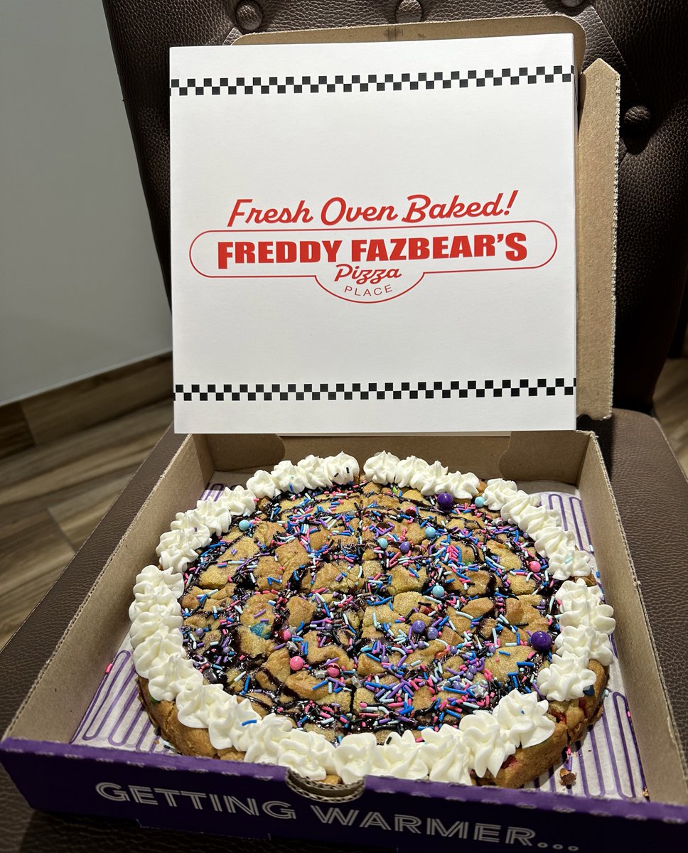 FNAF コラボカフェ ピザ 空箱 Pizza Empty Box 本物 FNAF コラボカフェ