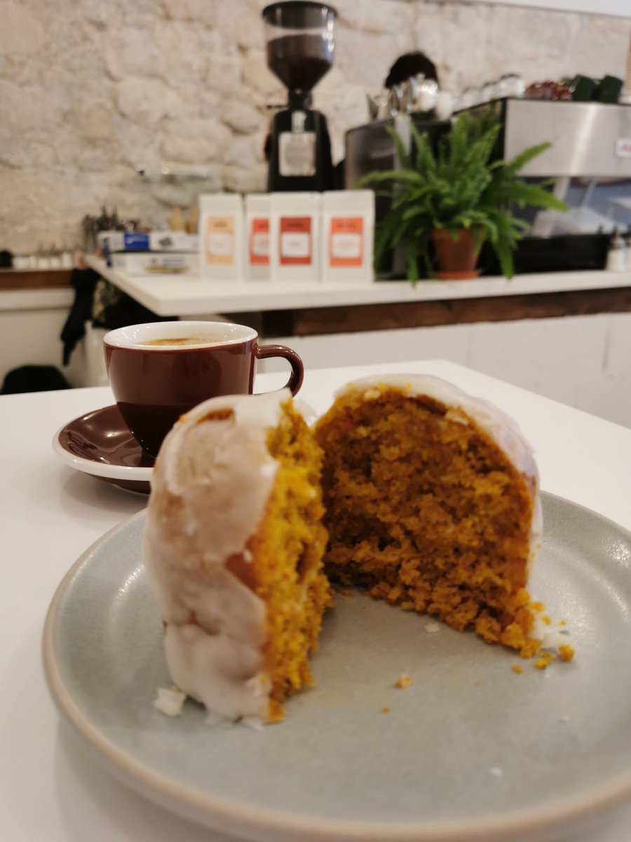 LesTasters's tweet image. Bravo à Farah &amp;amp; Thomas pour l'ouverture de leur 2e Chanceux ! Dans l'ex Circus. #sandwich chaud &amp;amp; froid, gâteaux, dessert, petit-déjeuner, goûter et bon café Muda #newtable #cafe #coffeeshop instagram.com/p/CylqGyRo2Py/…