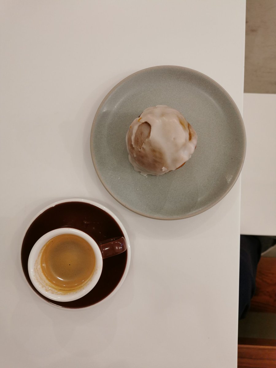 LesTasters's tweet image. Bravo à Farah &amp;amp; Thomas pour l'ouverture de leur 2e Chanceux ! Dans l'ex Circus. #sandwich chaud &amp;amp; froid, gâteaux, dessert, petit-déjeuner, goûter et bon café Muda #newtable #cafe #coffeeshop instagram.com/p/CylqGyRo2Py/…