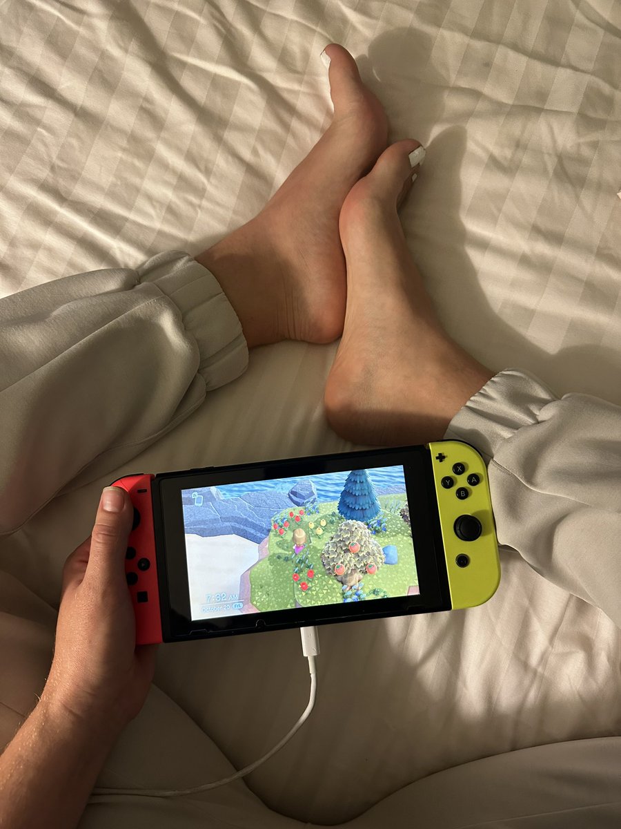 Medi_Kaited's tweet photo. Do you game? https://t.co/5iByEGk4aW
