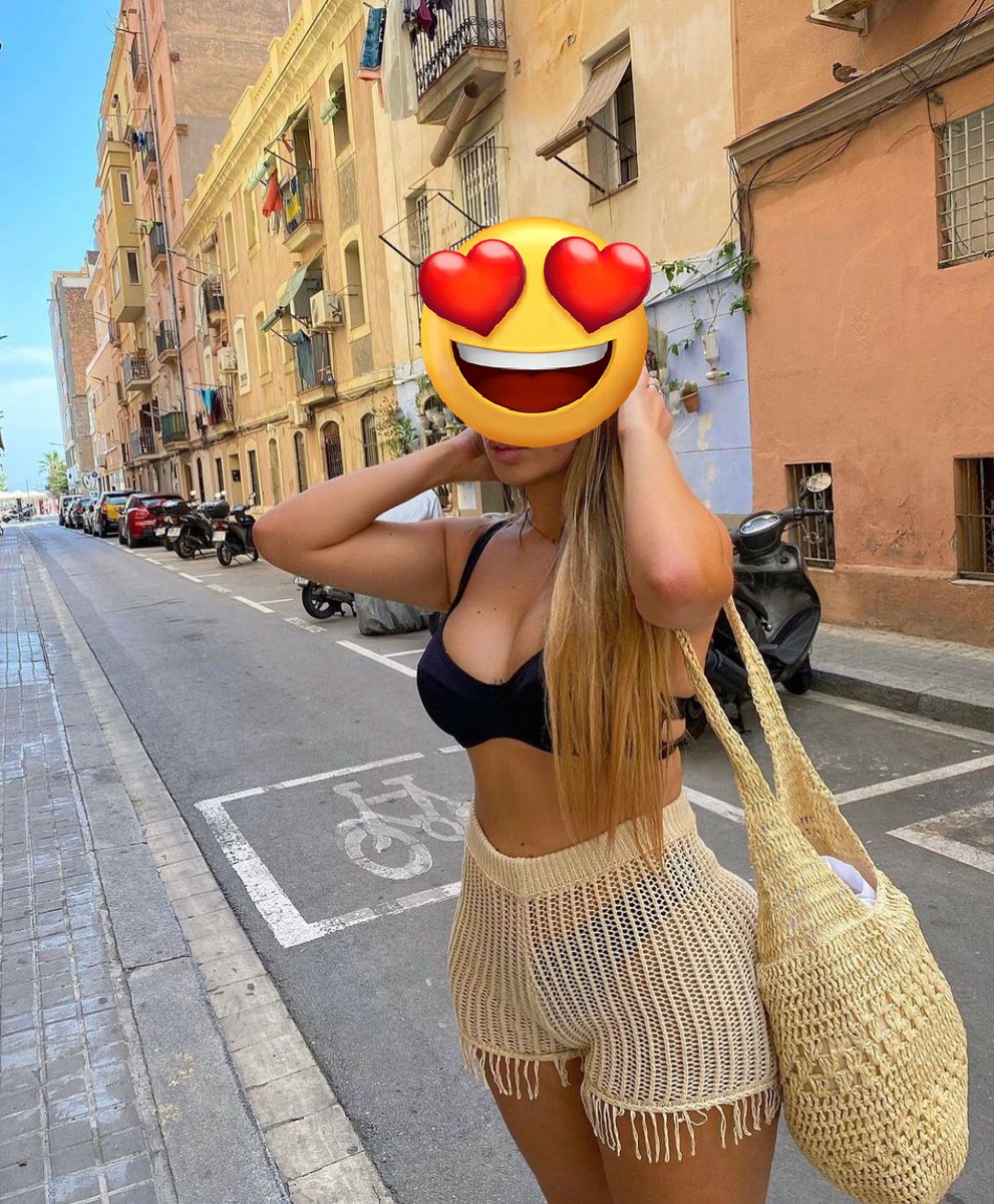 Biraz gezip geldim 🥰🥳 sokakta böyle dolaşmak harika